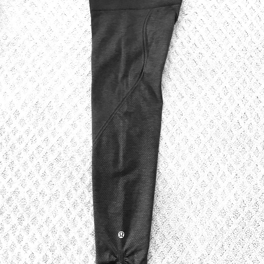 Lululemon crops